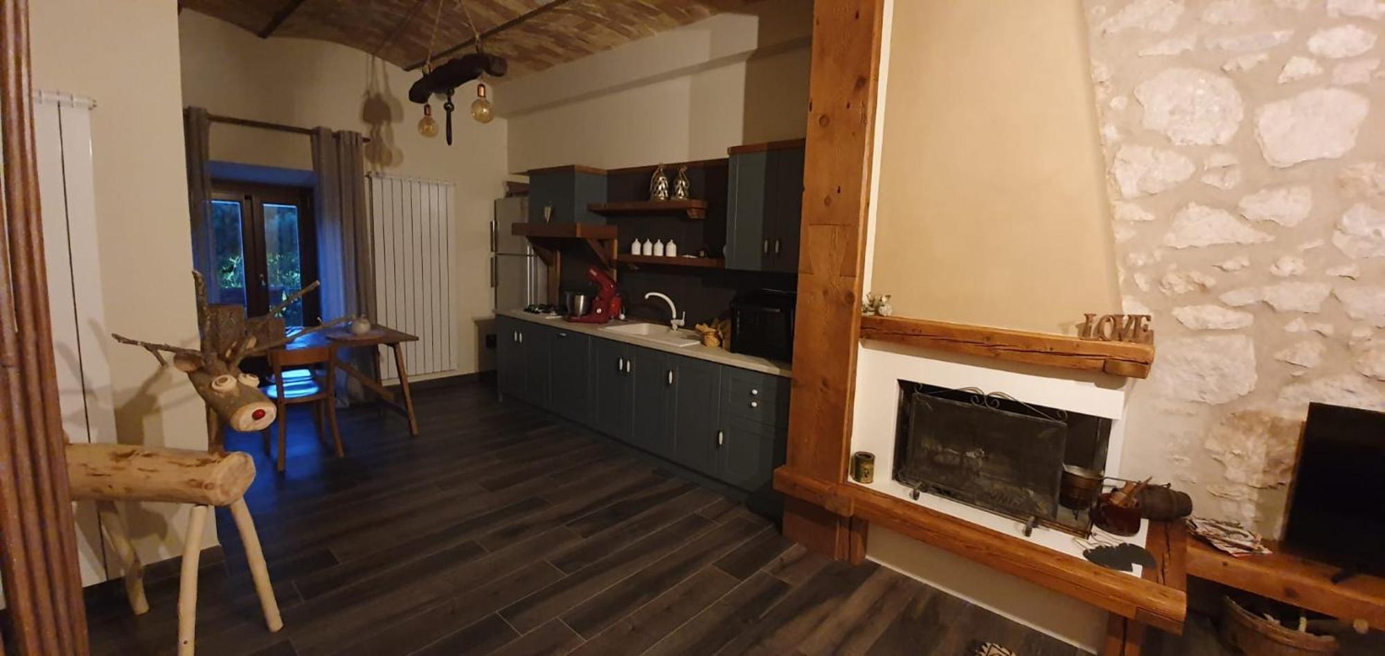 Dimora Dei Baldi - Rooms & Relax Fagnano Alto Екстериор снимка